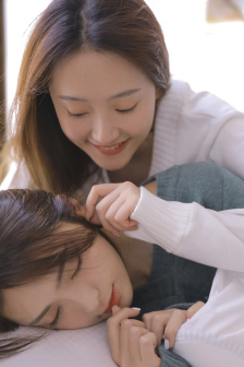 年轻女教师HD中字3D