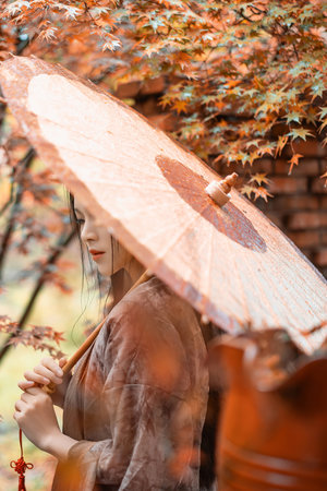 《咫尺之间》双男主剧情