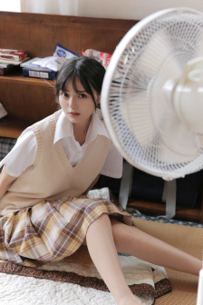 两阴夹一阳的K线图解