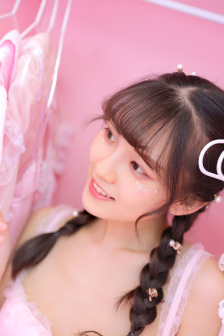 哈尔的移动城堡电影完整版免费观看