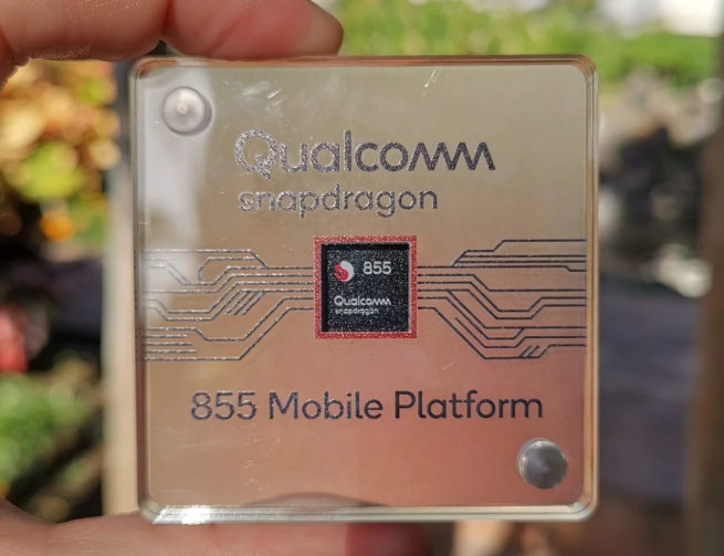 高端SoC 855成為第一款獲得智能卡等效安全認證的移動(dòng)SoC