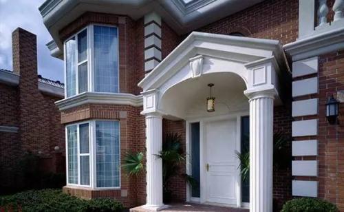 由CAPD的亭亭玉立的白色房子在日本構筑海的看法