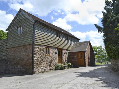 AP Valletta為馬耳他的Coach House增添了編織石材外觀(guān)