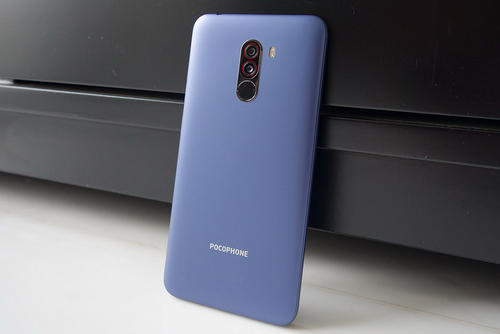 小米Poco F1的價(jià)格再次降低這款手機自發(fā)布以來(lái)價(jià)格最低