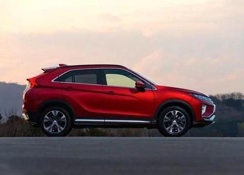 三菱已經(jīng)在下周的日內瓦車(chē)展上首次亮相了其全新的SUV名為Eclipse Cross