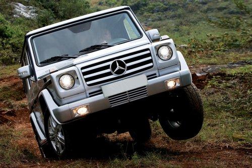 梅賽德斯-奔馳G級發(fā)現冬季測試看起來(lái)更大