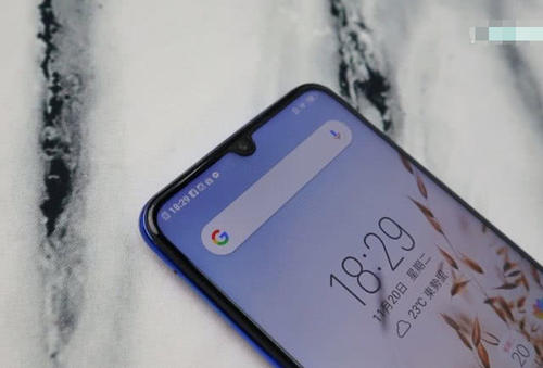 有機會(huì )以4090盧比的價(jià)格購買(mǎi)21000盧比的Vivo V11知道如何利用報價(jià)