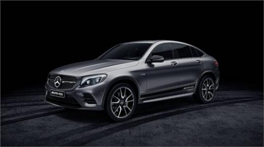 梅賽德斯現已發(fā)布了GLC 43 AMG這是該公司首款注重性能的中型SUV