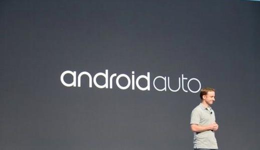 展示具有Android Auto和Apple CarPlay服務(wù)的非常全面的信息娛樂(lè )系統