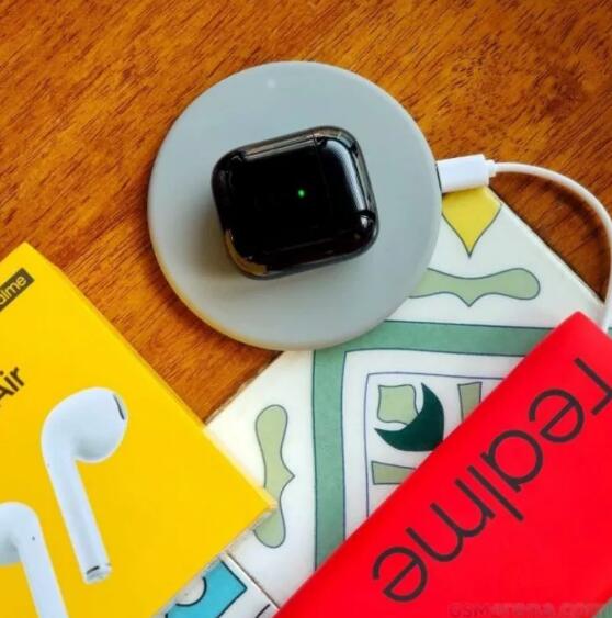 已確認Realme Buds Air將提供無(wú)線(xiàn)充電支持