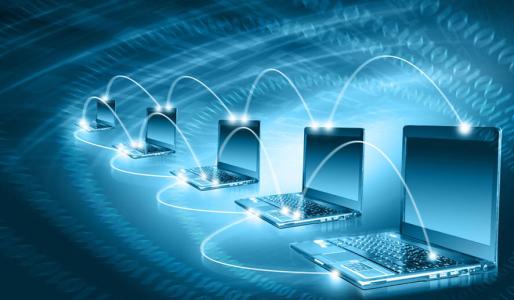 過(guò)去的大多數學(xué)生參加了大學(xué)或學(xué)院的計算機科學(xué)和計算機工程課程