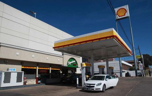 Google的Sundar Pichai在SXSW展覽的舞臺上接受采訪(fǎng)時(shí)