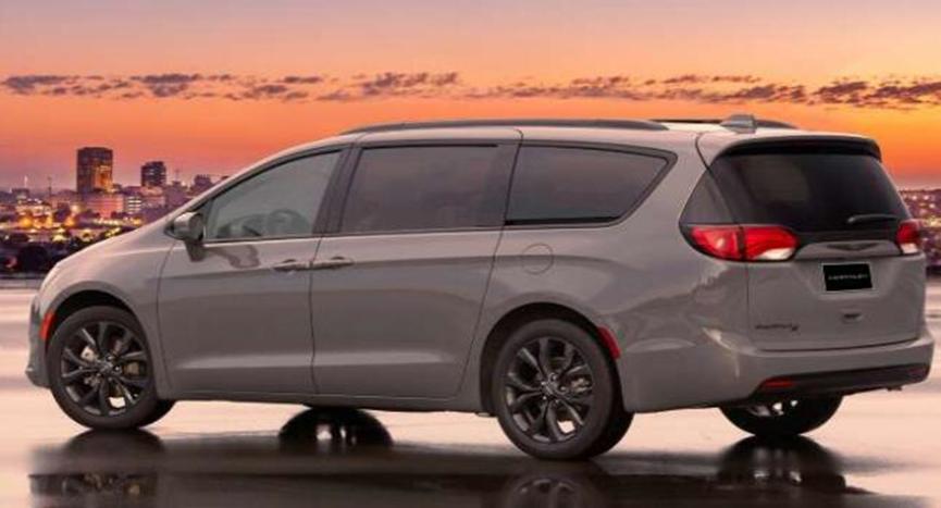 克萊斯勒準備向Pacifica和Voyager小型貨車(chē)進(jìn)行全面的中期更新