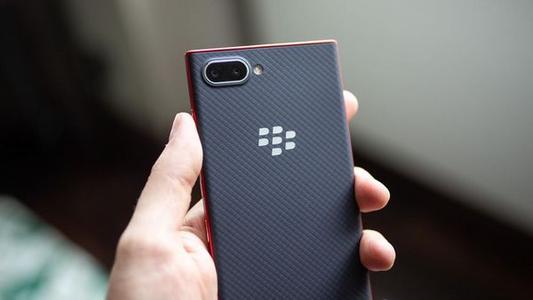 百思買(mǎi)的BlackBerry KEY2 LE節省高達$ 220