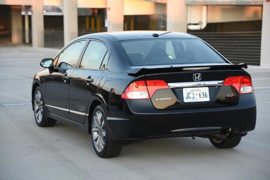 1300英里2009年的本田思域Si可能是您調諧器友好的時(shí)間膠囊