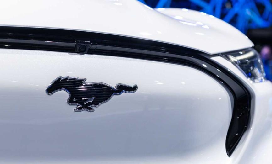 福特野馬Mach-E與過(guò)境貨車(chē)有一些共同點(diǎn)