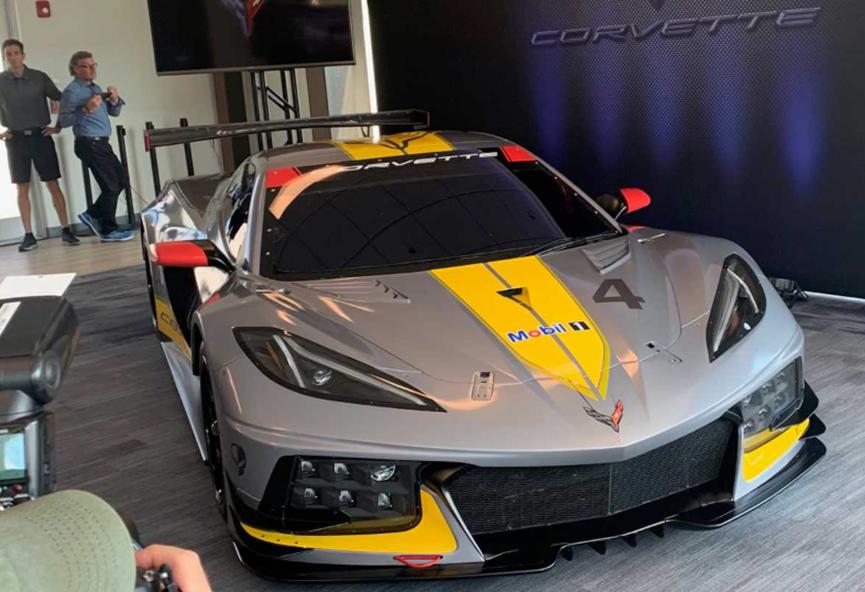 中置引擎雪佛蘭克爾維特Z06可能會(huì )穿上巨大的后機翼