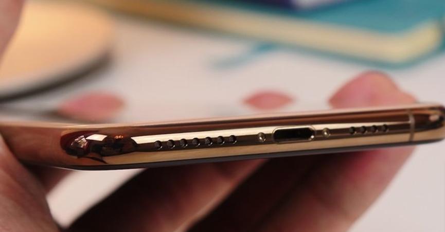 歐盟可能最終迫使蘋(píng)果放棄閃電電纜