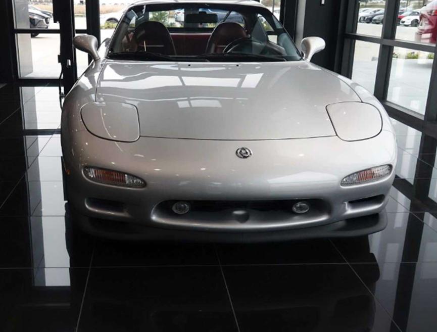 馬自達新建的占地60000平方英尺的工廠(chǎng)將所有運營(yíng)都集于一處