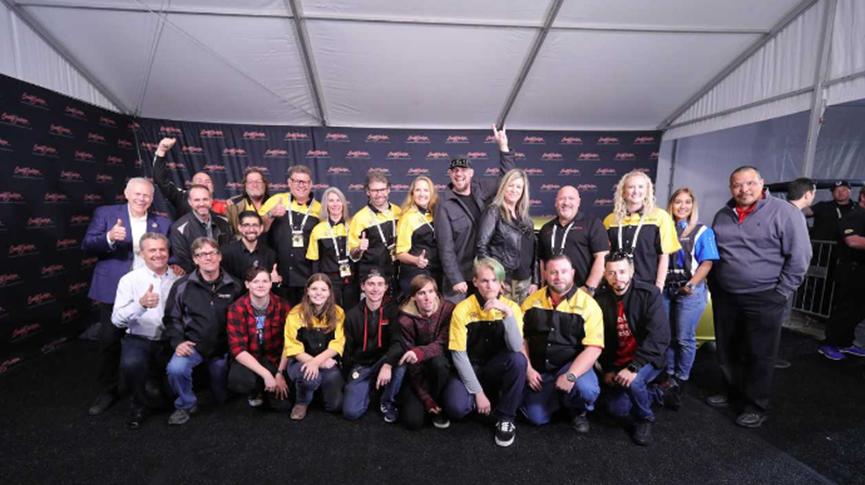 杰夫·艾倫談?wù)撍奈譅栁諺06亞馬遜定制轎跑車(chē)