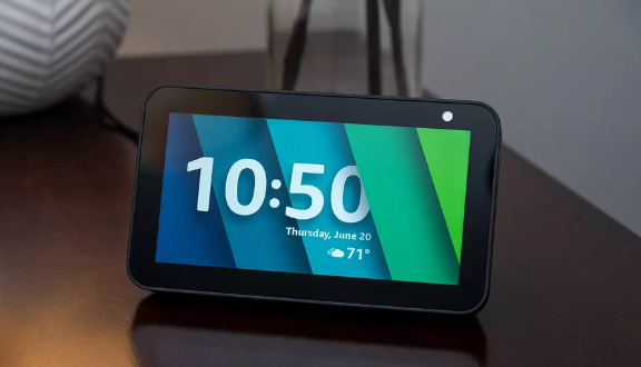 亞馬遜的Echo Show現在可以?huà)呙钘l形碼來(lái)充實(shí)您的購物清單