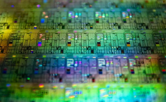 量子實(shí)驗探索光在通信與計算中的作用