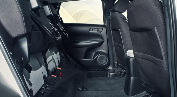 本田的Jazz supermini以全新的跨界車(chē)模型與日產(chǎn)Juke搏斗