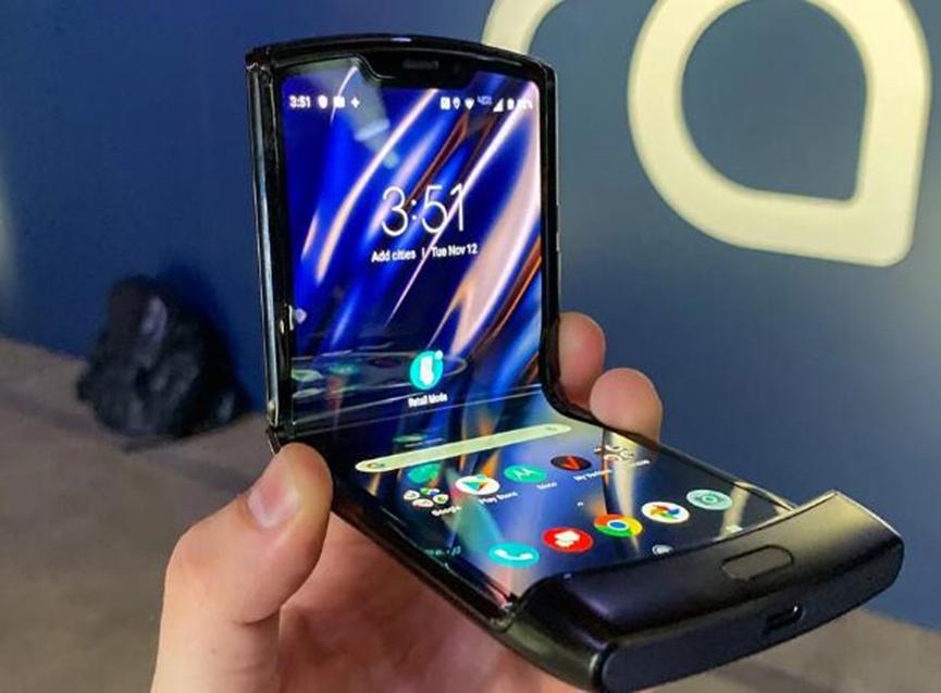 摩托羅拉Razr在iFixit迄今為止最艱巨的維修中獲得10維修分數中的1