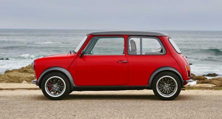 這款帶有Acura V6發(fā)動(dòng)機的經(jīng)典迷你車(chē)輪的功率為500 HP