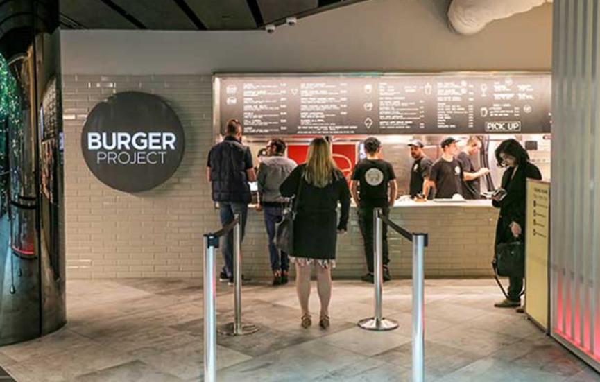 尼爾佩里的漢堡項目來(lái)到帕拉馬塔