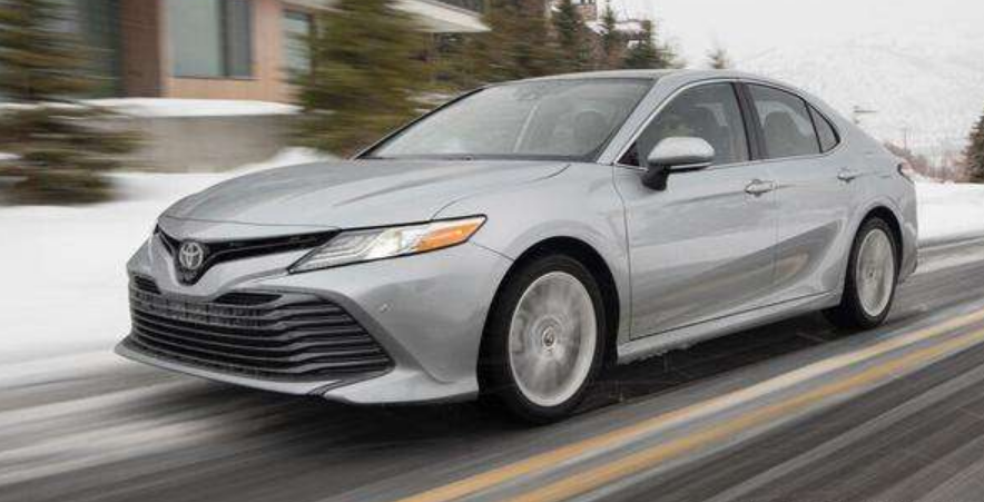 2020年豐田凱美瑞AWD選項相當便宜