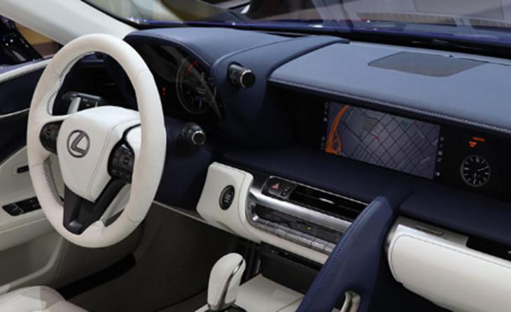 2021年雷克薩斯LC 500可轉換土地在洛杉磯