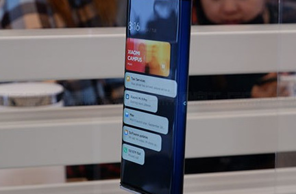 小米使用了Mi MIX中首次提供的壓電揚聲器的改進(jìn)版本