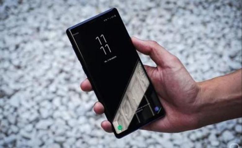 泄漏表明小米Mi 7將具有類(lèi)似iPhone X的缺口設計