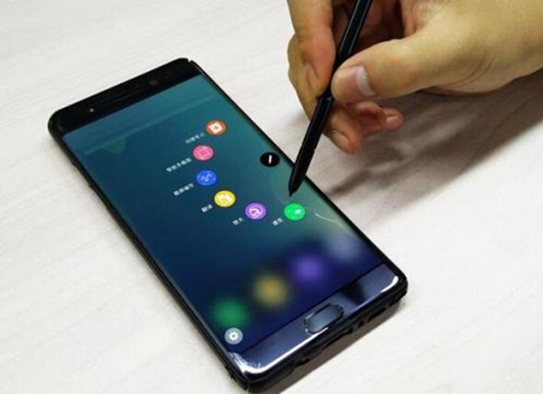 三星停止生產(chǎn)Galaxy Note 7但英國運營(yíng)商尚未削減設備銷(xiāo)售