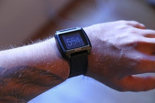 英特爾因設備過(guò)熱召回 Basis Peak智能手表