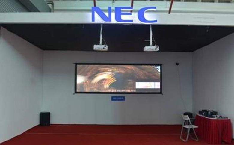 研究人員用10英鎊的網(wǎng)絡(luò )攝像頭創(chuàng  )建了首個(gè)個(gè)性化的聲音投影儀