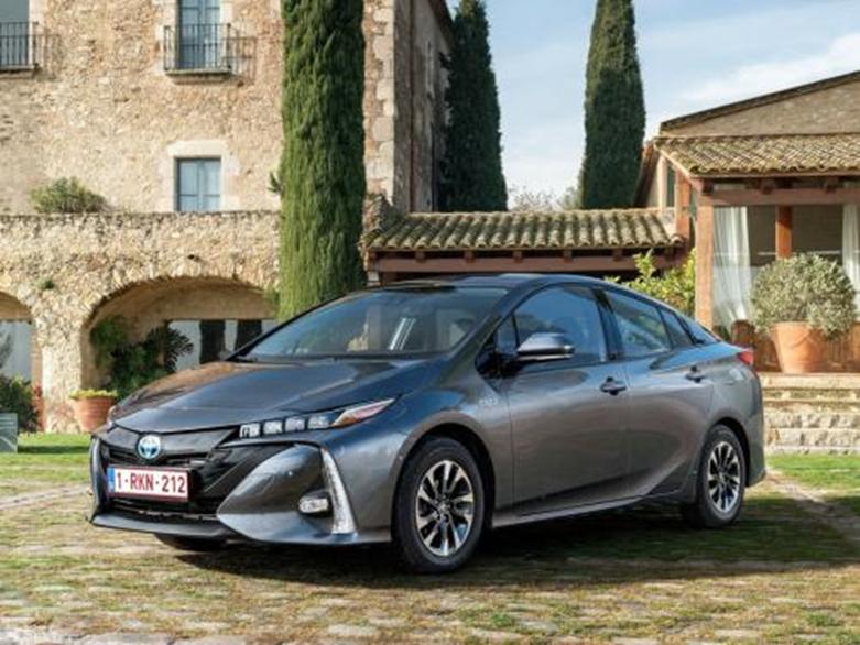 豐田普銳斯Prime增加了蘋(píng)果CarPlay的第5座