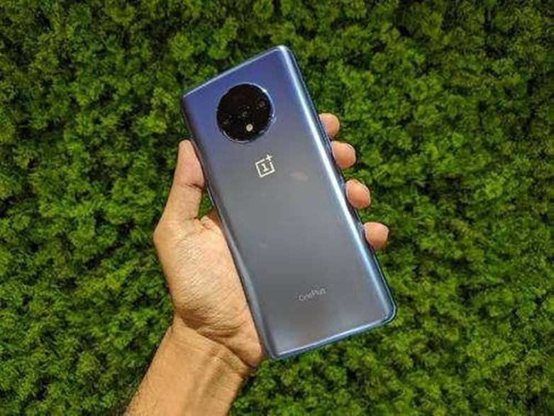 OnePlus 8 Pro的外殼和零售包裝盒泄漏幾天才能啟動(dòng)