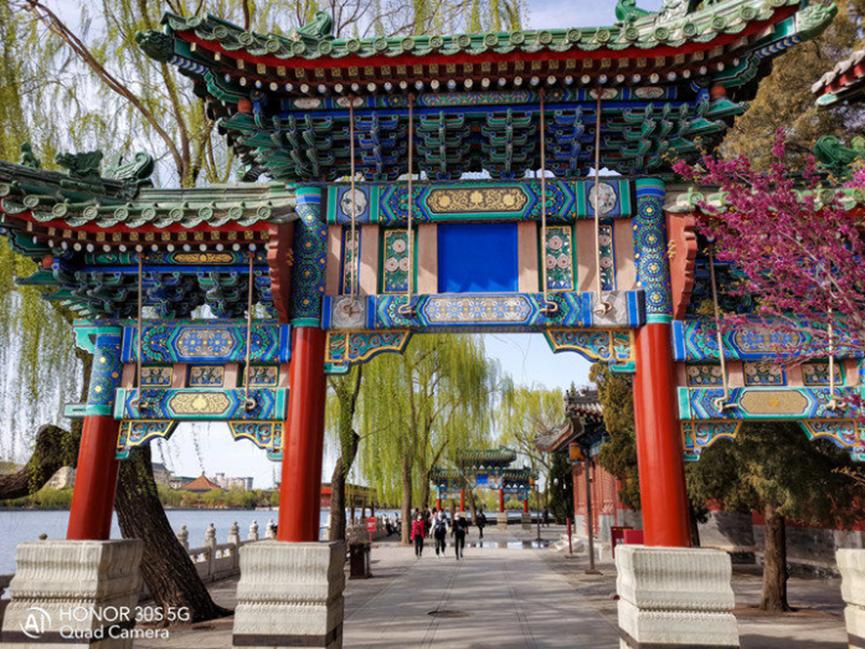 華為引領(lǐng)手機拍攝最前端 榮耀30S詮釋一切