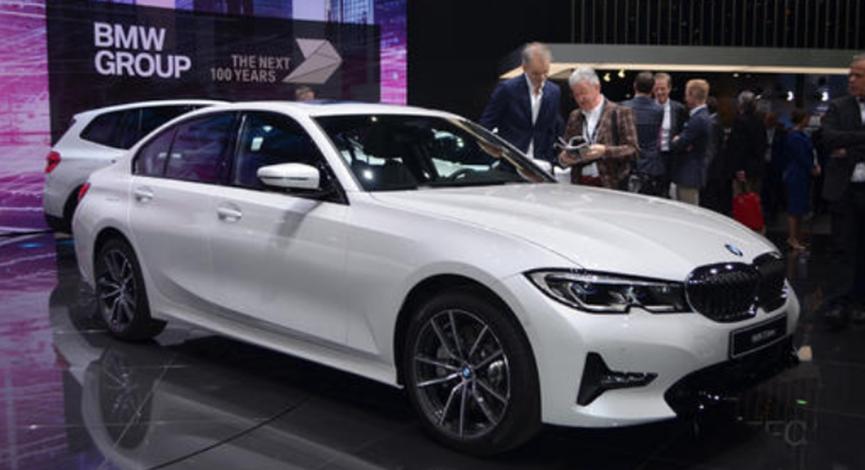 新型BMW 330e插電式混合動(dòng)力車(chē)將EV范圍提高至23英里但降低了MPG