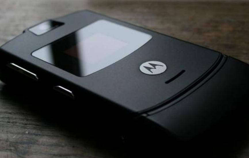 Moto Razr現在再度推遲到5月6日在印度開(kāi)始銷(xiāo)售