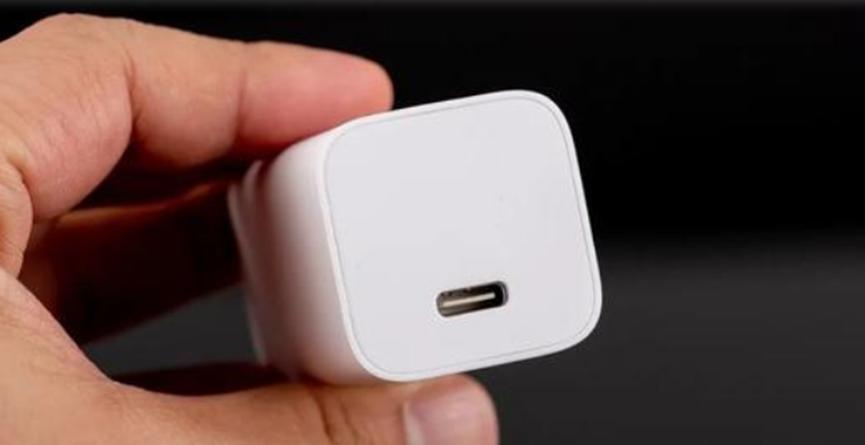 據報道小米的65W GaN充電適配器存在一個(gè)漏洞