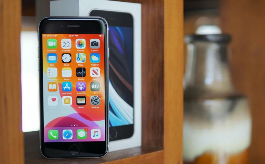 新款iPhone SE感覺(jué)就像老朋友一樣