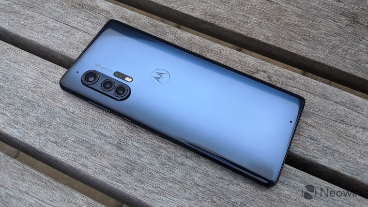 摩托羅拉致力于Edge +的兩個(gè)Android OS更新