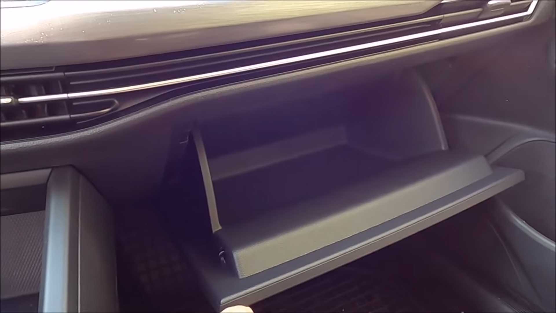 令人大開(kāi)眼界的視頻展示了大眾如何降低高爾夫8的成本