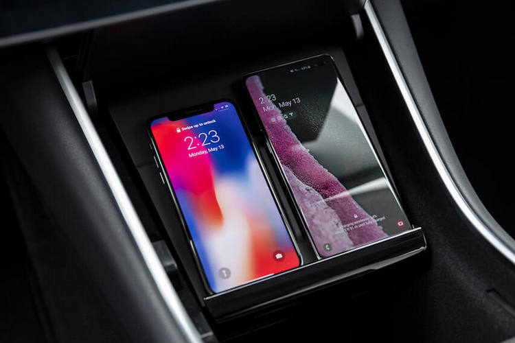 Tesla現在提供Model 3的無(wú)線(xiàn)充電和USB-C端口