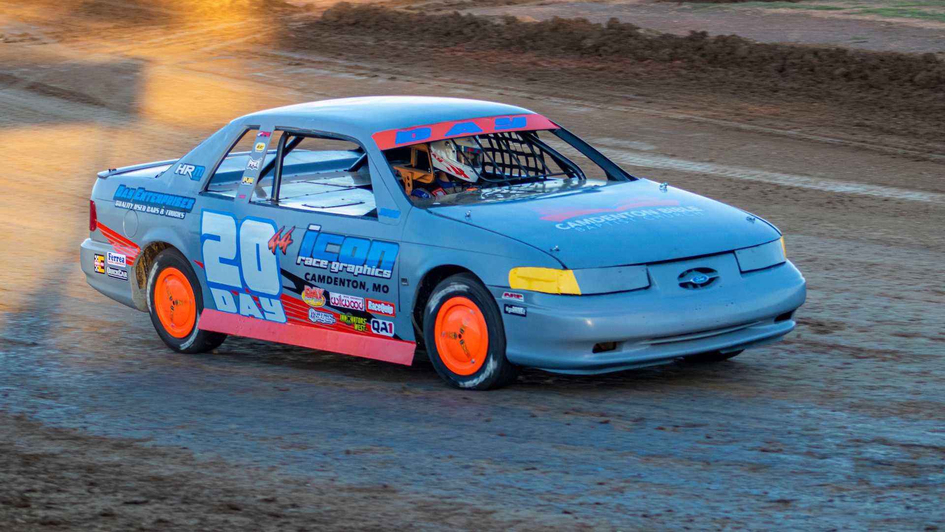 福特Taurus SHO'Hornet'賽車(chē)僅售$ 3,500