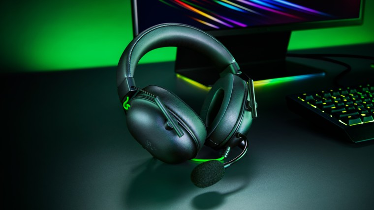 Razer推出Blackshark V2耳機和新的TriForce Titanium驅動(dòng)程序