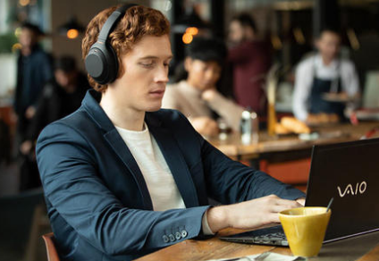 索尼推出新的無(wú)線(xiàn)耳機WH-100XM4